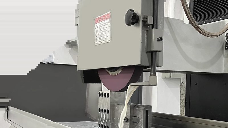成都塑胶模具代工代理：揭秘模具制造背后的关键要素