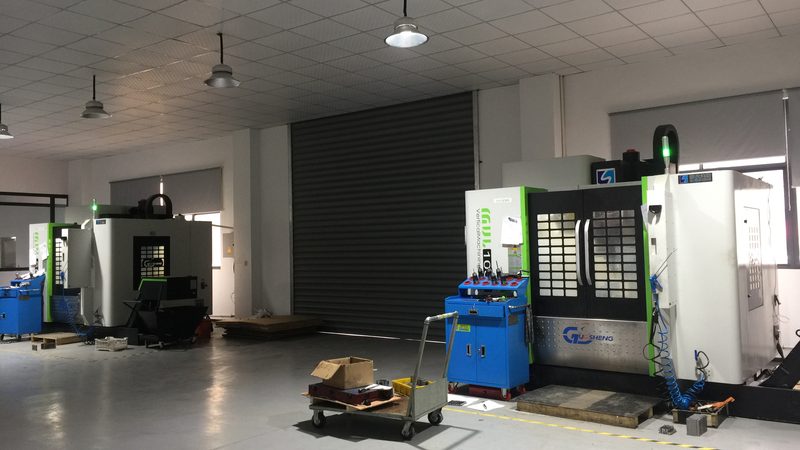冲压模具设计：尺寸参数解析与设计步骤